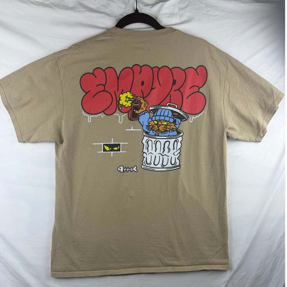 Empyre Mens Large Alley Cat T-Shirt Beige Tan Graphic on Back